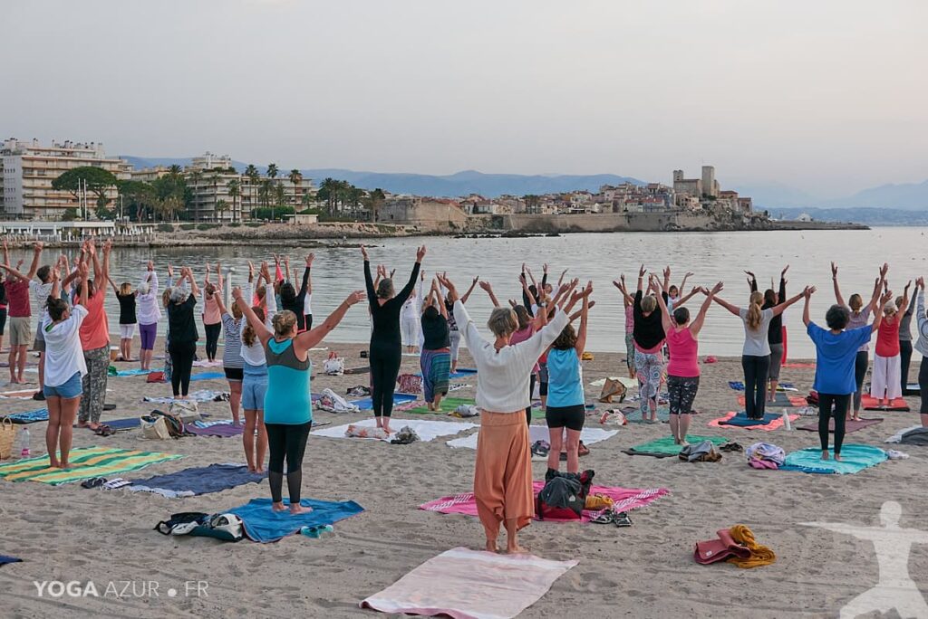 Journée Yoga à Antibes (069/2022)